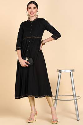 women black viscose rayon solid anarkali kurta 5