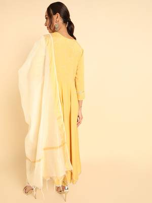 yellow solid poly silk styles women's kurta trousers with dupatta 4