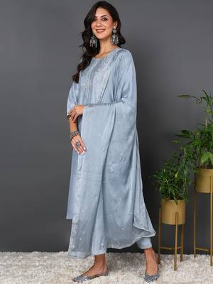 blue embroidered silk blend styles women's kurta trousers with dupatta 3
