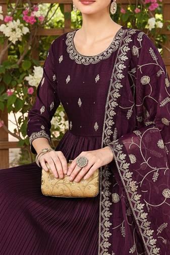 magenta embroidered silk blend styles women's kurta trousers with dupatta
