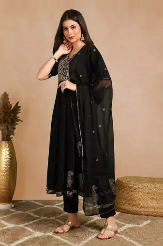black yoke design silk blend styles women's kurta trousers with dupatta