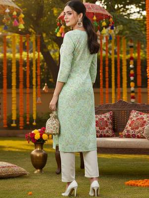 women sea green cotton kalamkari printed straight kurta 4