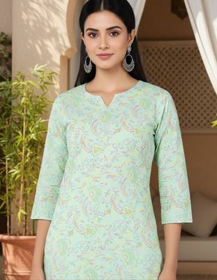 women sea green cotton kalamkari printed straight kurta 5