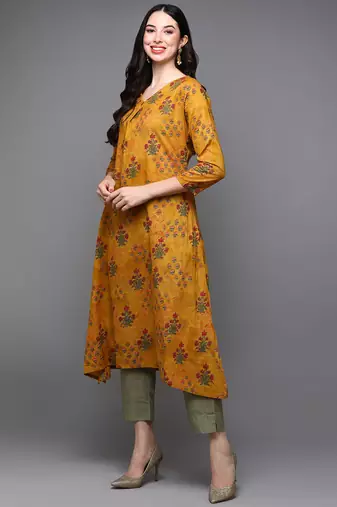 women mustard cotton blend floral printed a-line kurta