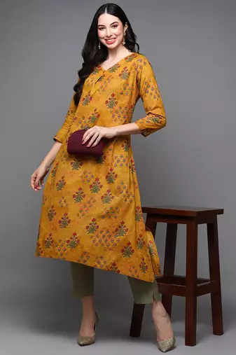 women mustard cotton blend floral printed a-line kurta