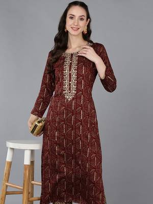 women maroon silk blend ethnic motifs embroidered straight kurta 1