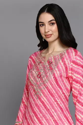 women pink viscose rayon leheriya embroidered straight kurta