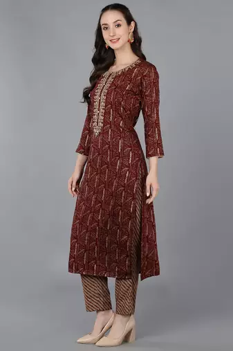 women maroon silk blend ethnic motifs embroidered straight kurta