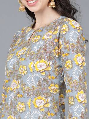 women grey cotton blend floral printed straight kurta 2