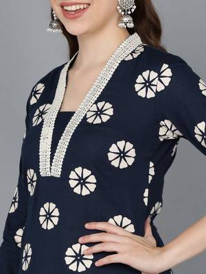 women navy blue cotton floral printed straight kurta 2
