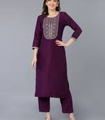 women burgundy silk blend solid embroidered straight kurta