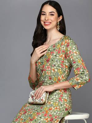 women green viscose rayon floral printed straight kurta 2