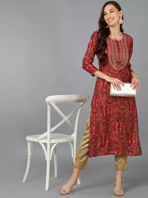 women red silk blend ethnic motifs embroidered straight kurta 5