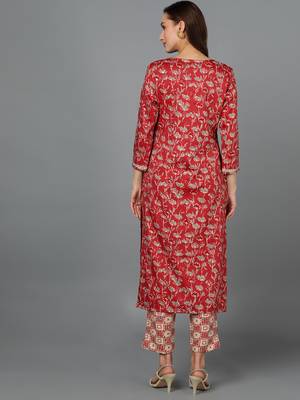 women red silk blend floral embroidered straight kurta 4