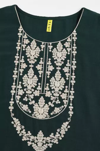 women green silk blend solid embroidered straight kurta