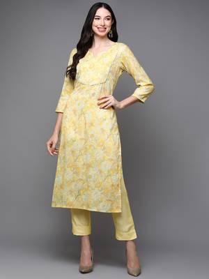 women yellow cotton blend floral printed straight kurta 1