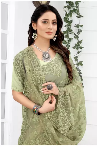 Embroidered Net Scalloped Green Saree With Matching Blouse Piece