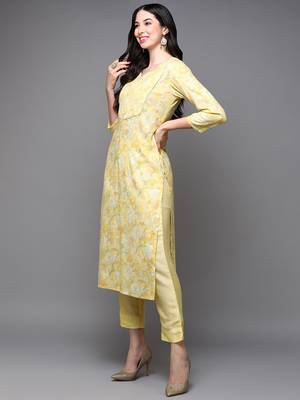 women yellow cotton blend floral printed straight kurta 3