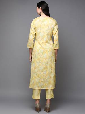 women yellow cotton blend floral printed straight kurta 4
