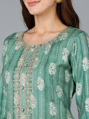 women green silk blend ethnic motifs embroidered straight kurta 2