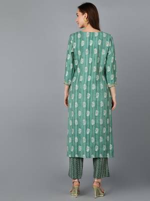 women green silk blend ethnic motifs embroidered straight kurta 4
