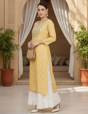 women yellow rayon blend bandhani printed straight kurta 3