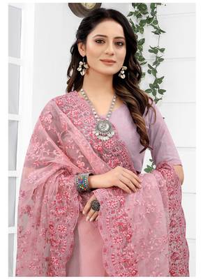 Embroidered Net Scalloped Pink Saree With Matching Blouse Piece 3
