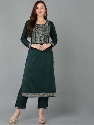 women green silk blend solid embroidered straight kurta 1