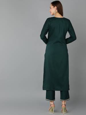 women green silk blend solid embroidered straight kurta 4