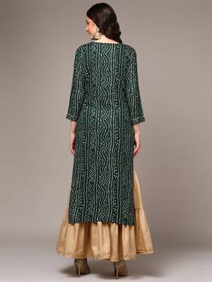women green viscose rayon bandhani embroidered straight kurta 4