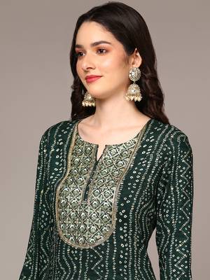 women green viscose rayon bandhani embroidered straight kurta 5