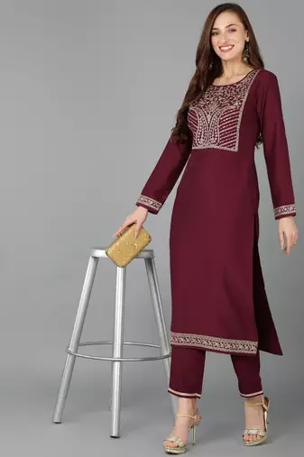 women maroon silk blend solid embroidered straight kurta
