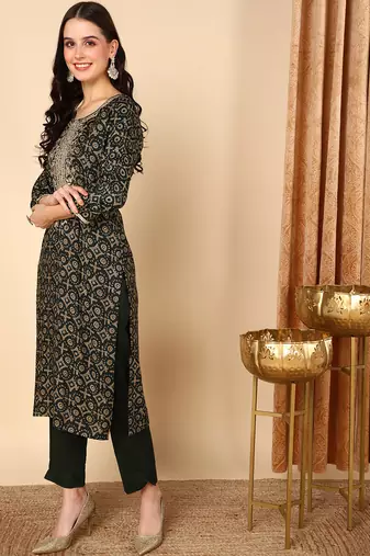 women green viscose rayon ethnic motifs embroidered straight kurta