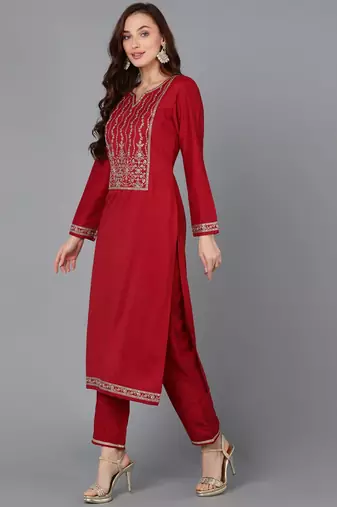women red silk blend solid embroidered straight kurta