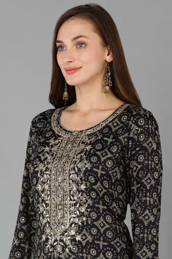women teal cotton blend geometric embroidered straight kurta