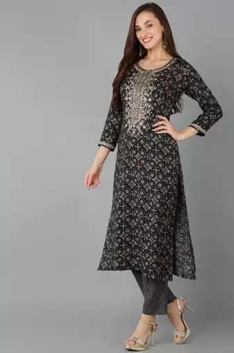 women teal cotton blend geometric embroidered straight kurta