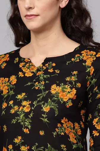 women black rayon blend floral printed straight kurta