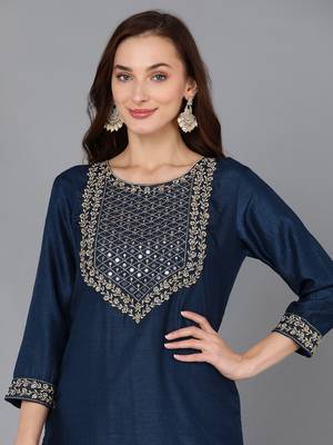 women navy blue silk blend solid embroidered straight kurta 2