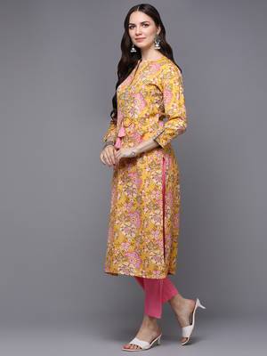 women yellow cotton blend floral printed straight kurta 3