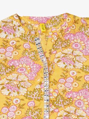 women yellow cotton blend floral printed straight kurta 5