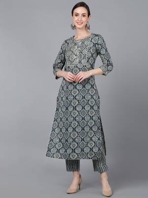 women teal cotton kalamkari embroidered straight kurta 1