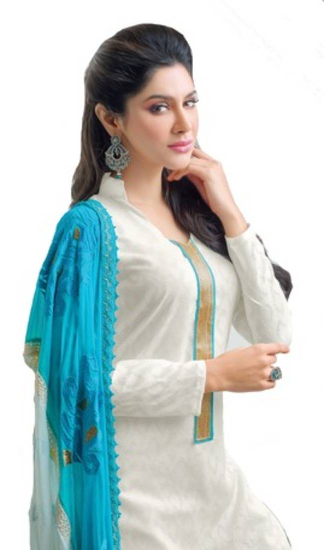 White Embroidered Lakda Jacquard  salwar with dupatta