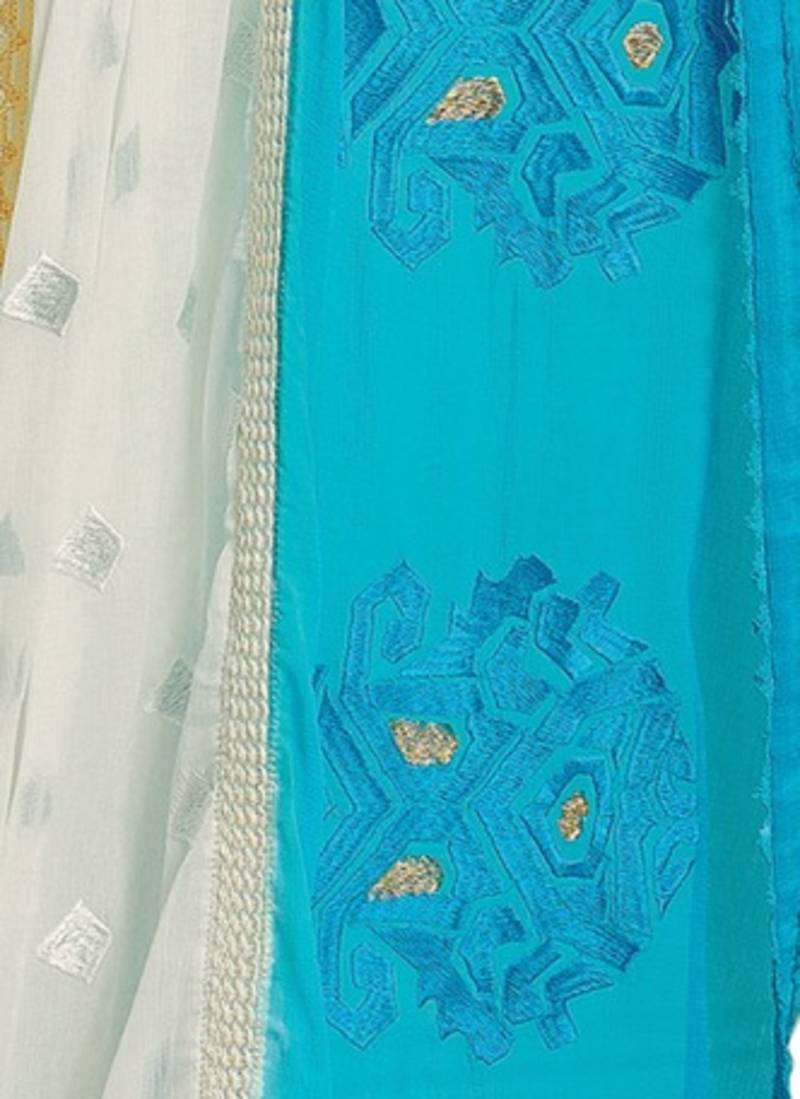 White Embroidered Lakda Jacquard  salwar with dupatta