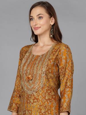 women mustard cotton blend ethnic motifs embroidered straight kurta 2