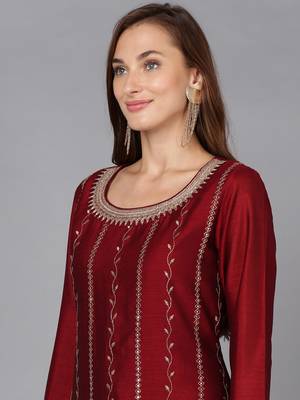 women maroon silk blend solid embroidered straight kurta 2