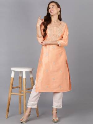 women peach silk blend solid embroidered straight kurta 5