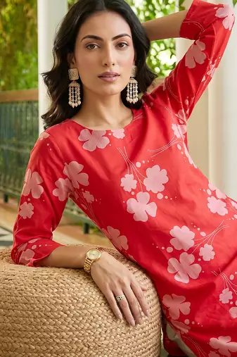 women coral cotton floral printed straight kurta