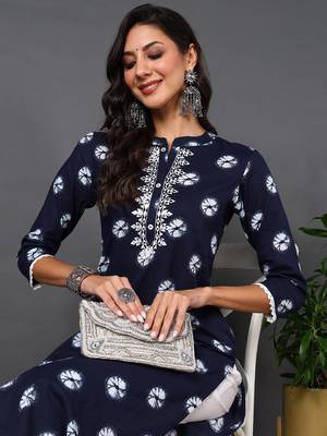 women blue cotton tie & dye  embroidered straight kurta 2