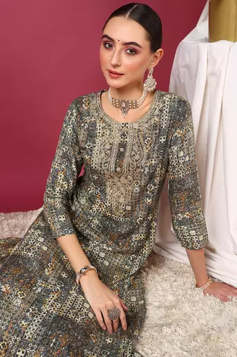 women off white viscose rayon ethnic motifs embroidered straight kurta