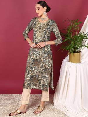 women off white viscose rayon ethnic motifs embroidered straight kurta 3